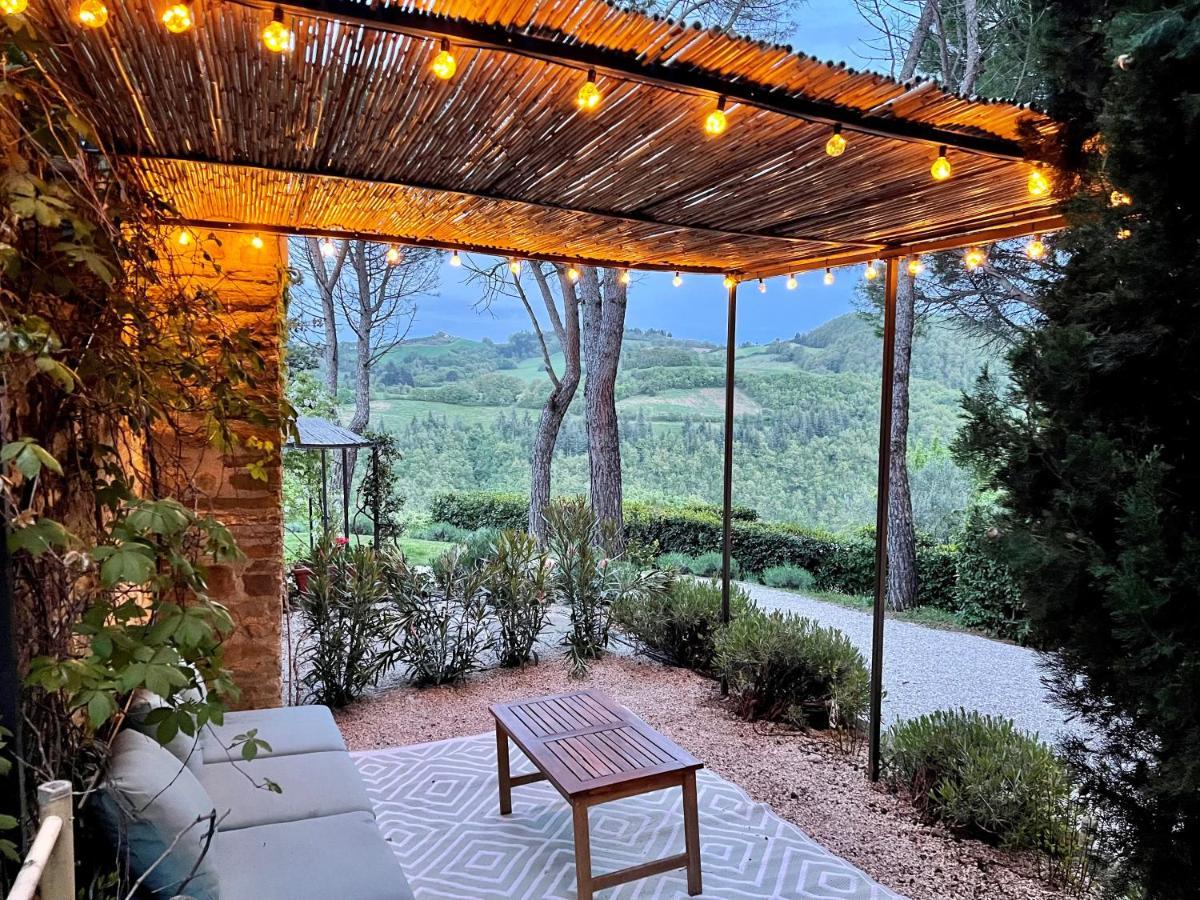 La Panoramica Gubbio - Maison De Charme - Casette E Appartamenti Self Catering Per Vacanze Meravigliose! エクステリア 写真