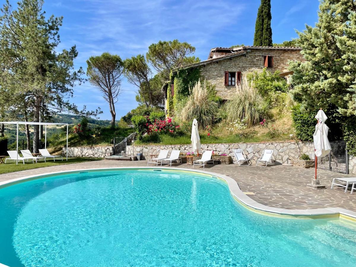 La Panoramica Gubbio - Maison De Charme - Casette E Appartamenti Self Catering Per Vacanze Meravigliose! エクステリア 写真