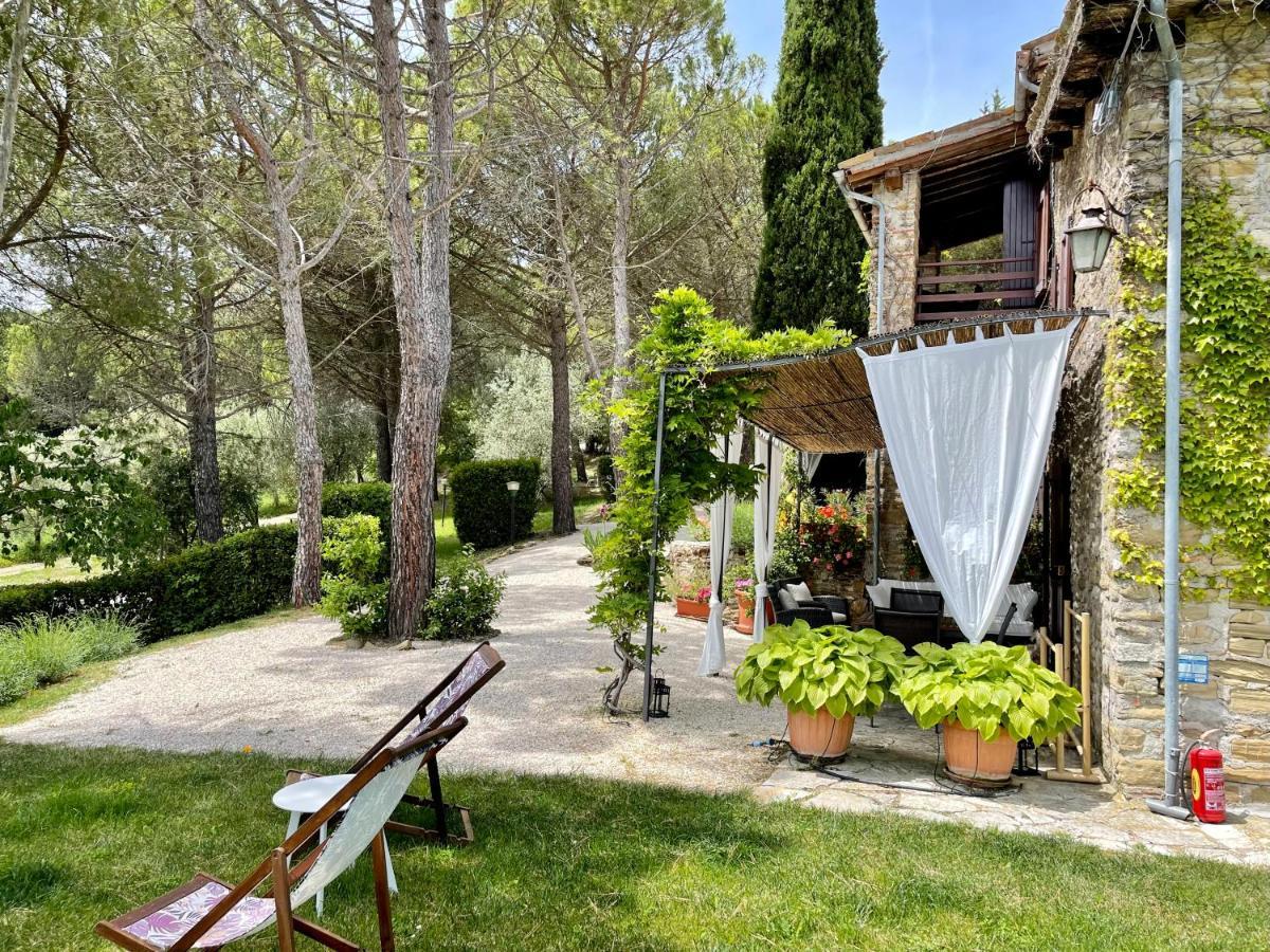 La Panoramica Gubbio - Maison De Charme - Casette E Appartamenti Self Catering Per Vacanze Meravigliose! エクステリア 写真