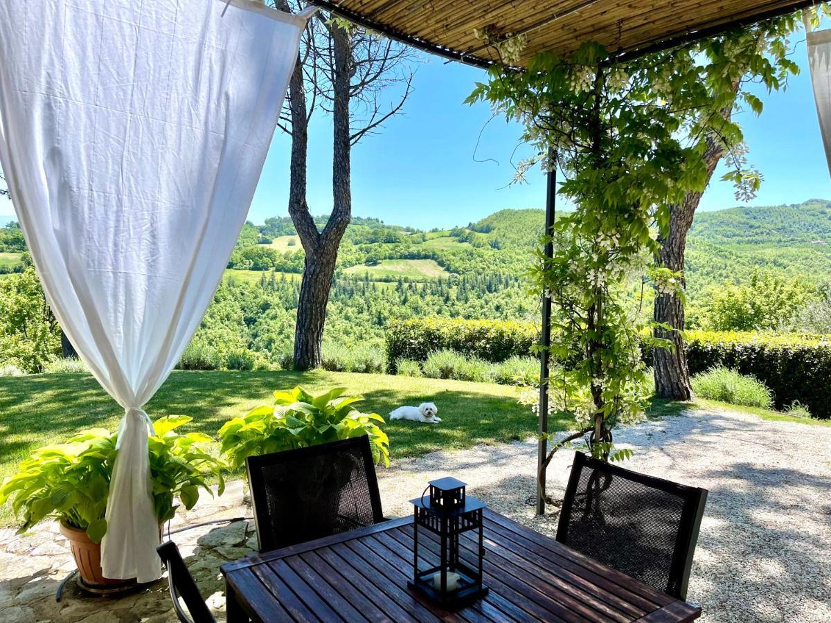 La Panoramica Gubbio - Maison De Charme - Casette E Appartamenti Self Catering Per Vacanze Meravigliose! エクステリア 写真