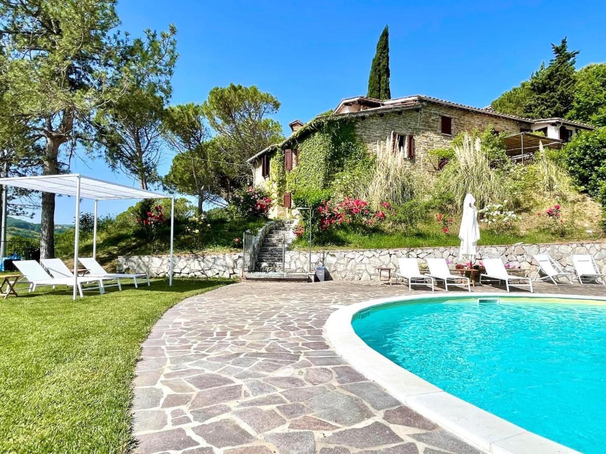 La Panoramica Gubbio - Maison De Charme - Casette E Appartamenti Self Catering Per Vacanze Meravigliose! エクステリア 写真